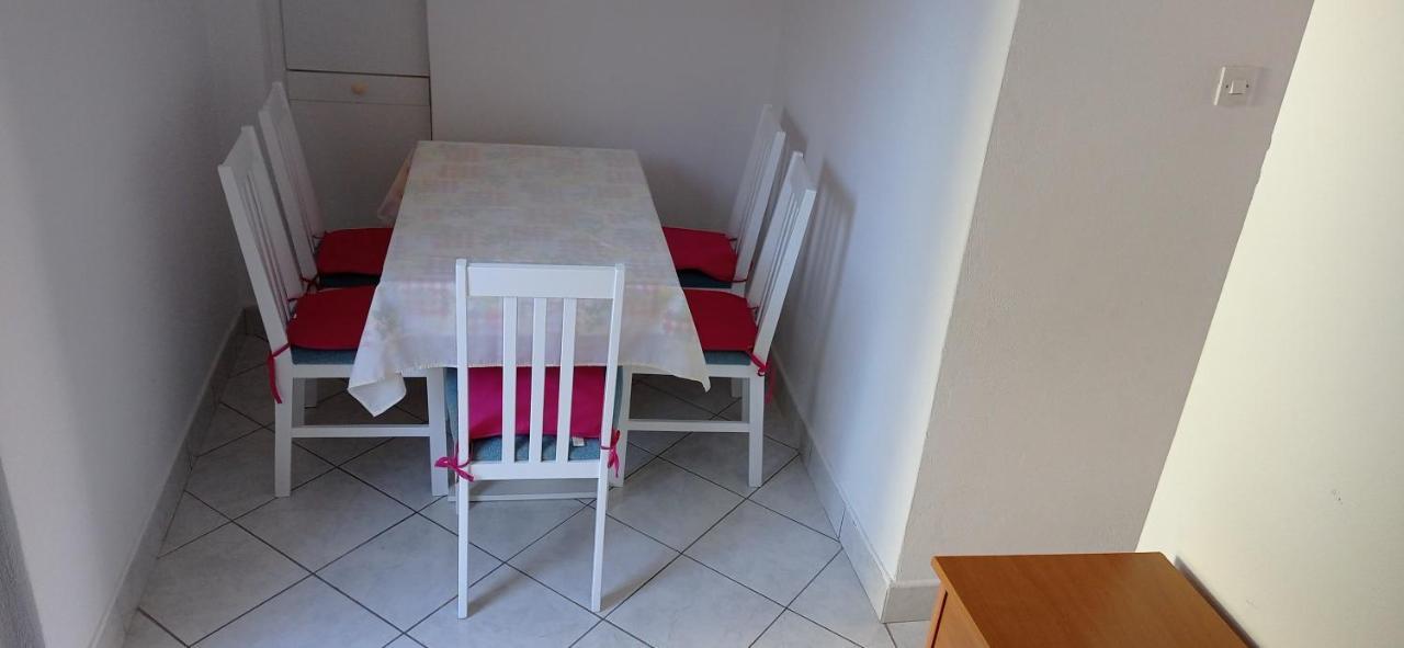 Apartments Tatjana Martinšćica المظهر الخارجي الصورة