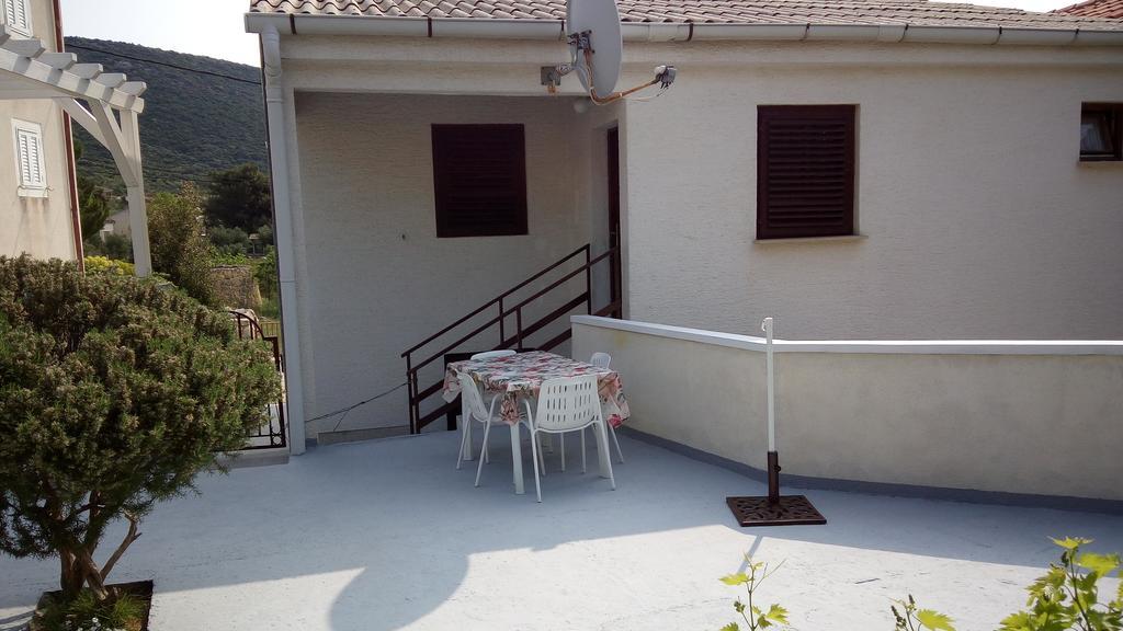 Apartments Tatjana Martinšćica المظهر الخارجي الصورة